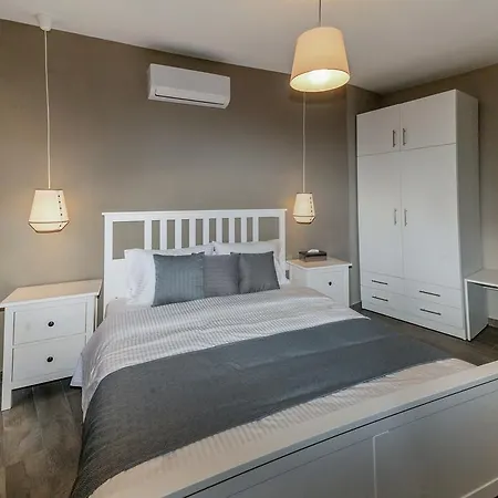 וורוורו Kissos Apartments מראה חיצוני תמונה